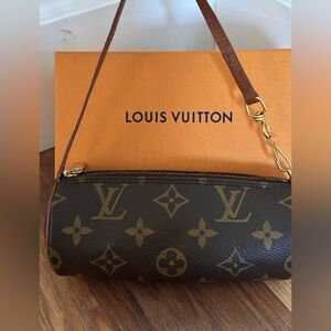 Louis Vuitton Papillon Pouch